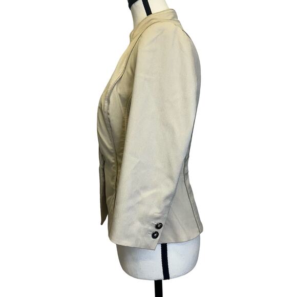 White House Black Market Beige Blazer Jacket Size 2 - Tailored Fitted Blazer - Picture 2 of 10
